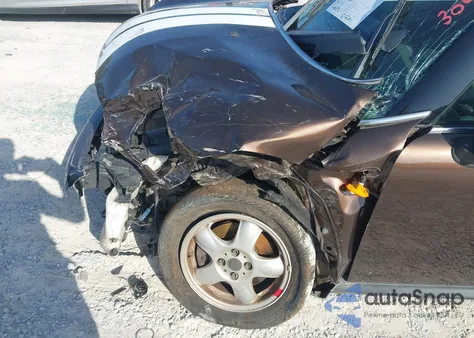 2011 Mini Cooper из США, поврежденный, VIN WMWSU3C55BT097359